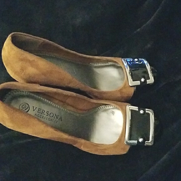 Versona Accessories Shoes - Size 9M - Picture 2 of 4